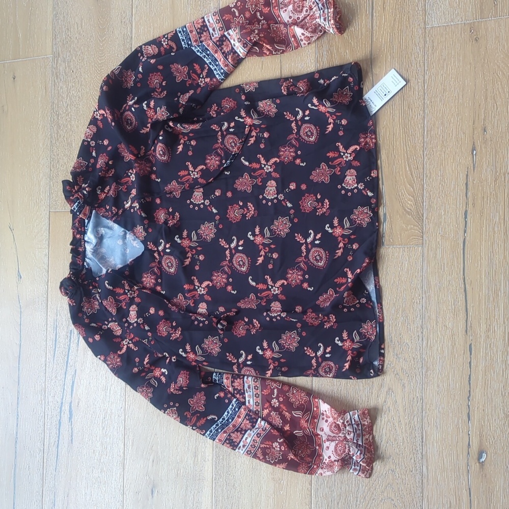 NWT size small blouse by cupshe